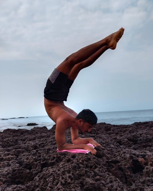 Mallinath demonstrating correct posture